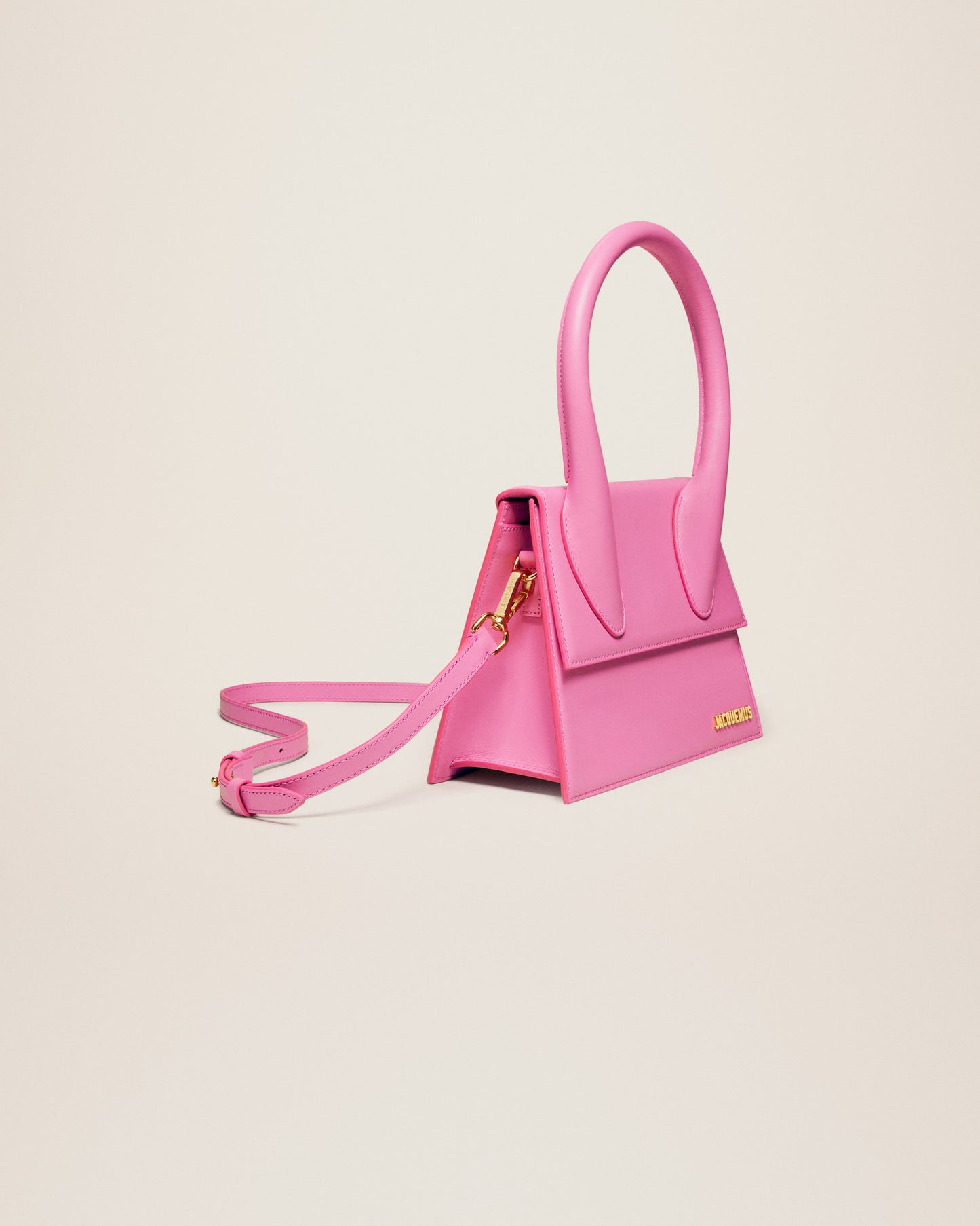
                  
                    JACQUEMUS Pink Le Papier 'Le Grand Chiquito' Bag
                  
                