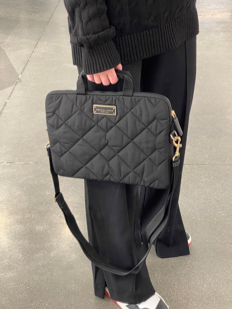 Marc Jacobs Small Leather Crescent Shoulder Bag – Popshop Usa
