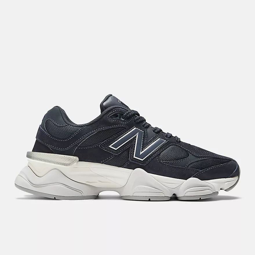 
                  
                    New Balance 9060 NV Unisex Sneaker
                  
                