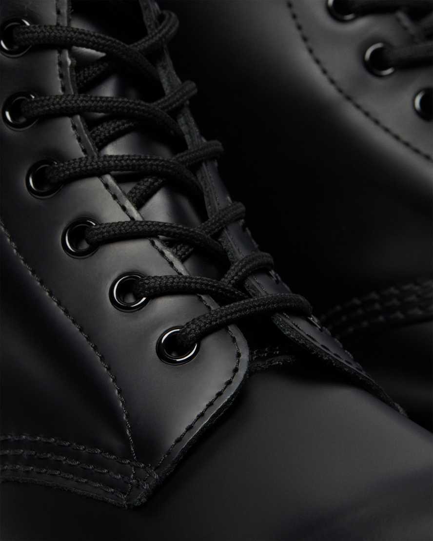 1460 Mono Smooth Leather Lace Up Boots in Black