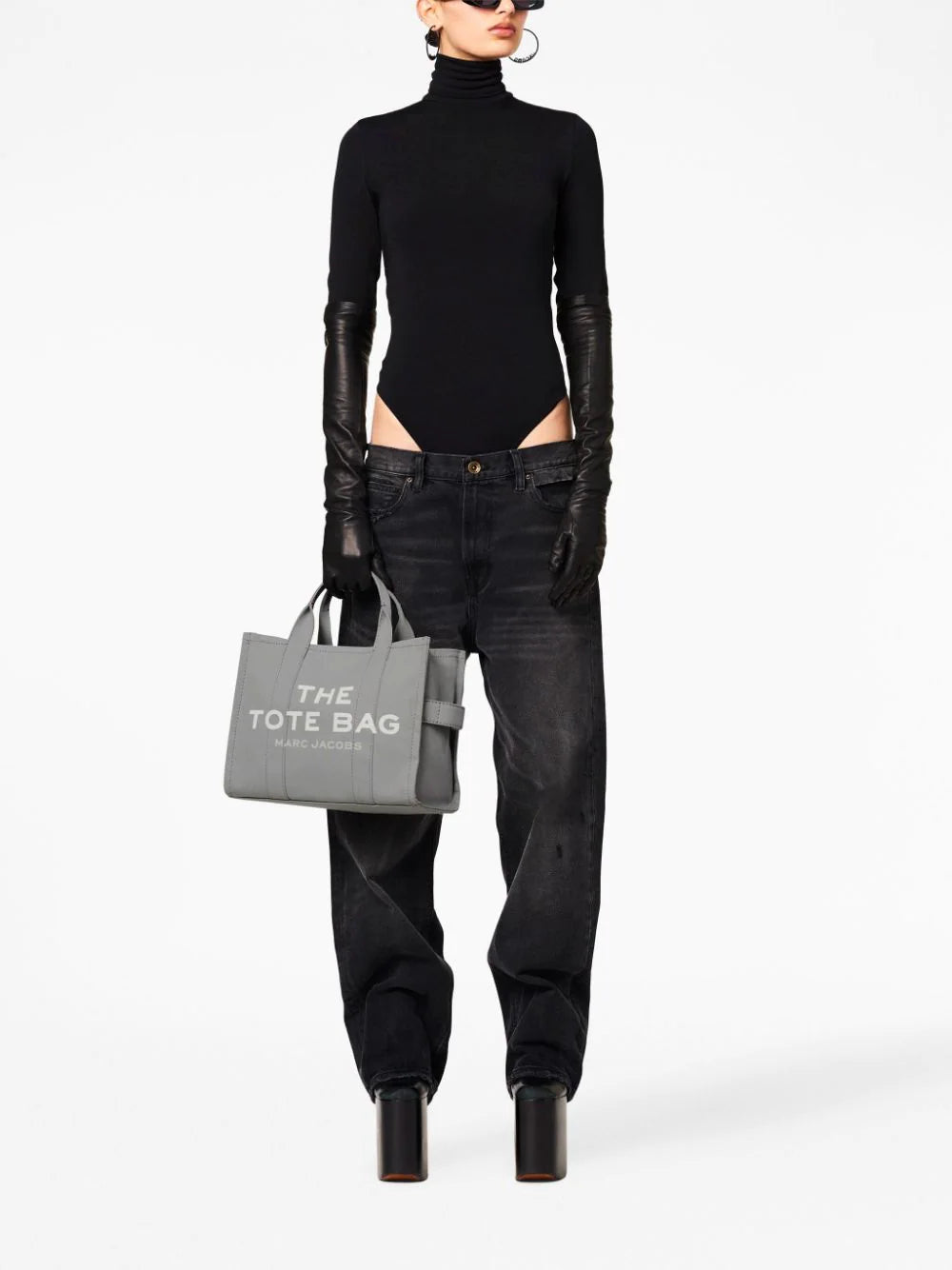 
                  
                    Marc Jacobs The Tote Bag
                  
                