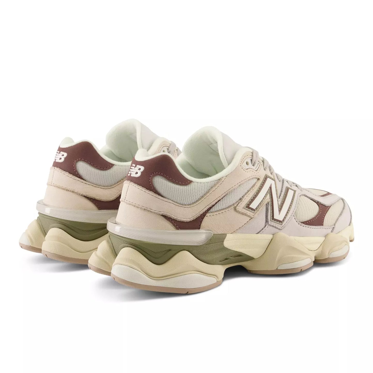 
                  
                    New Balance 9060 FNA Unisex Sneaker
                  
                