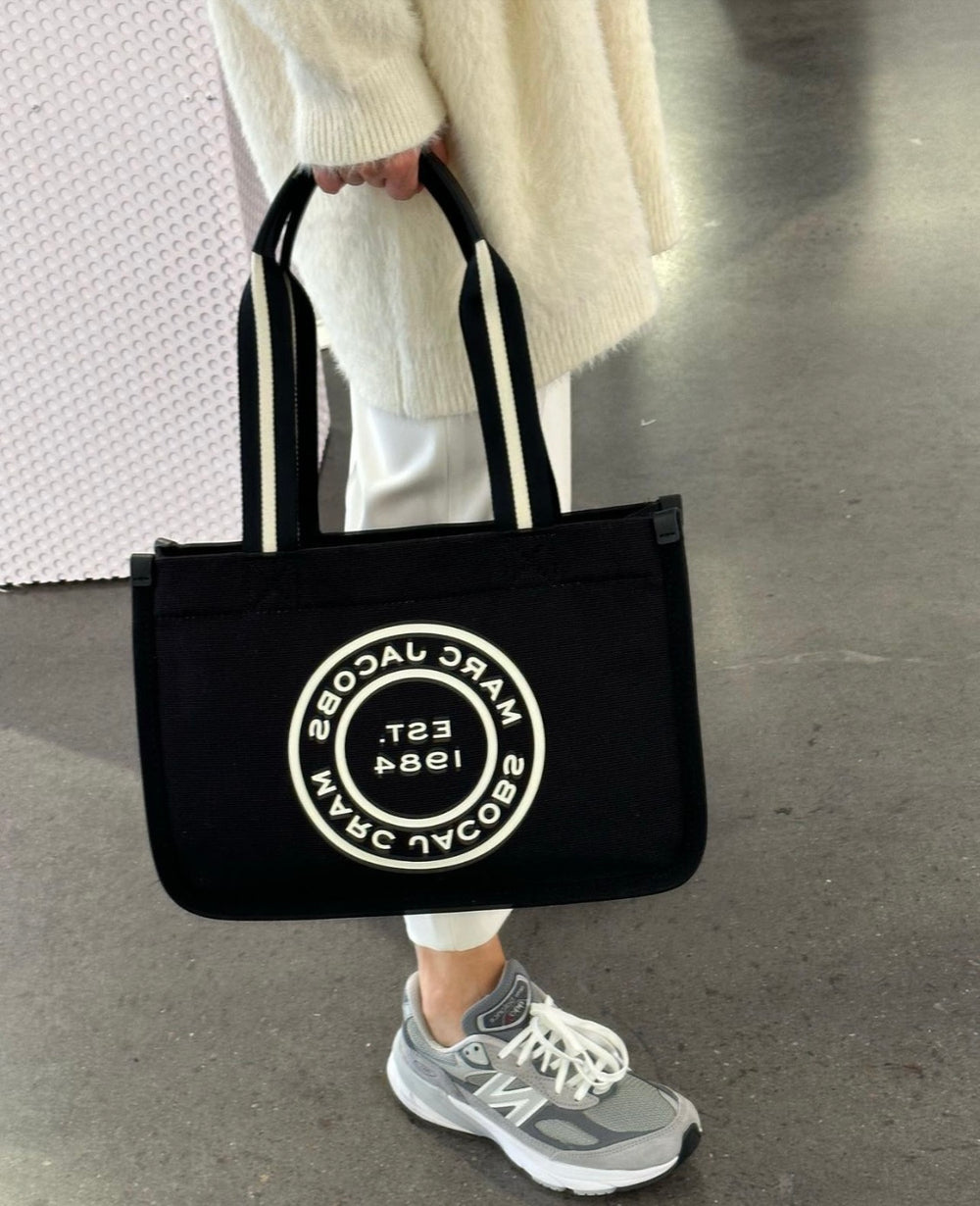 Marc Jacobs The Tote Fleece Tote Bag in White