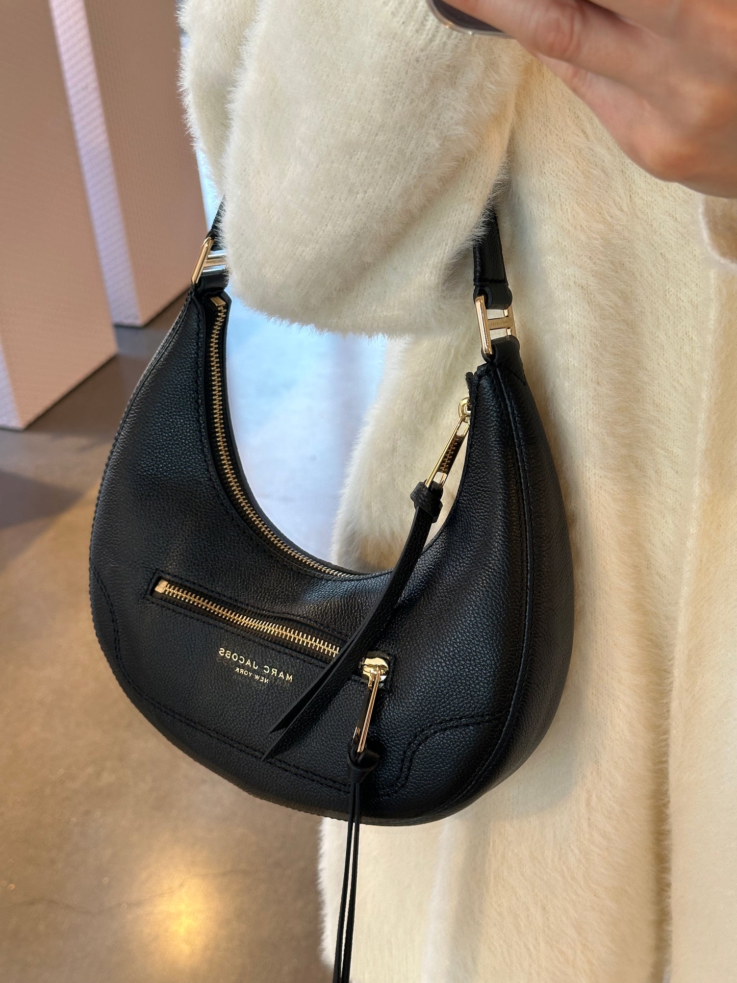 Marc Jacobs The Mini Sling Bag in Black