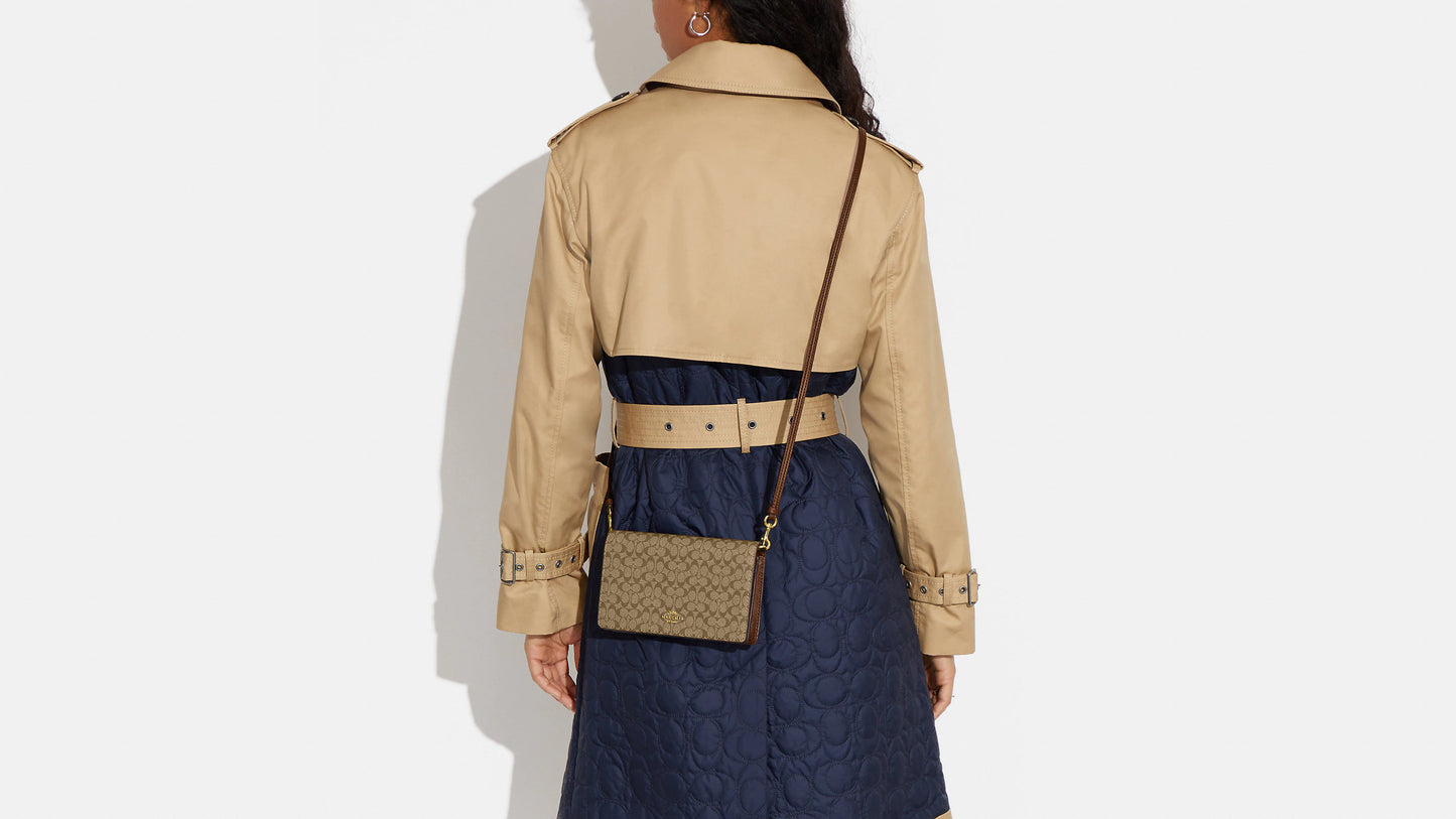 COACH Nolita 19 Shearling Signature Purse, Natural -Tan, Clutch, Small  Handbag : : Fashion