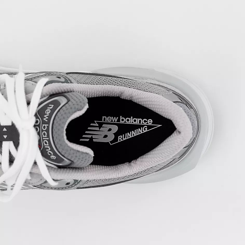 
                  
                    New Balance Men's 990V6 Sneaker
                  
                